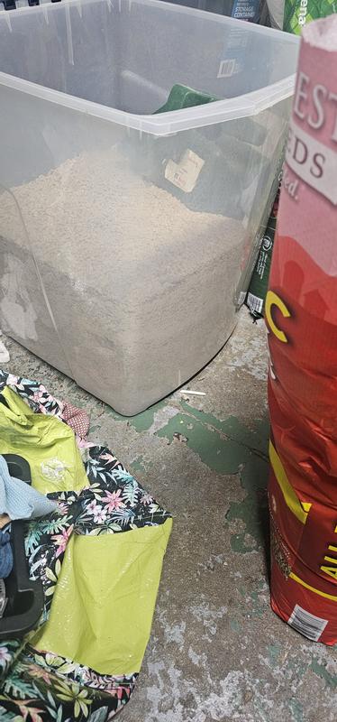 Whole tub, 3 feed mixed, ruined.  I want a refund!!!!!