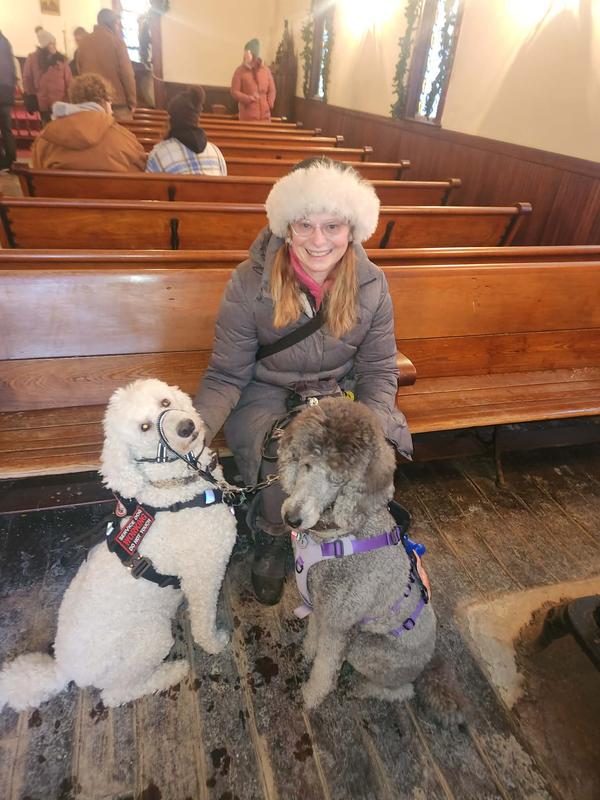 Luna and Anira working.