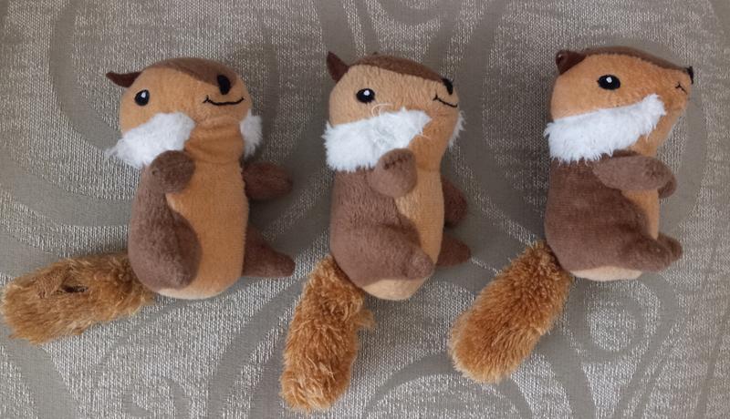 Chipmunk log outlet dog toy