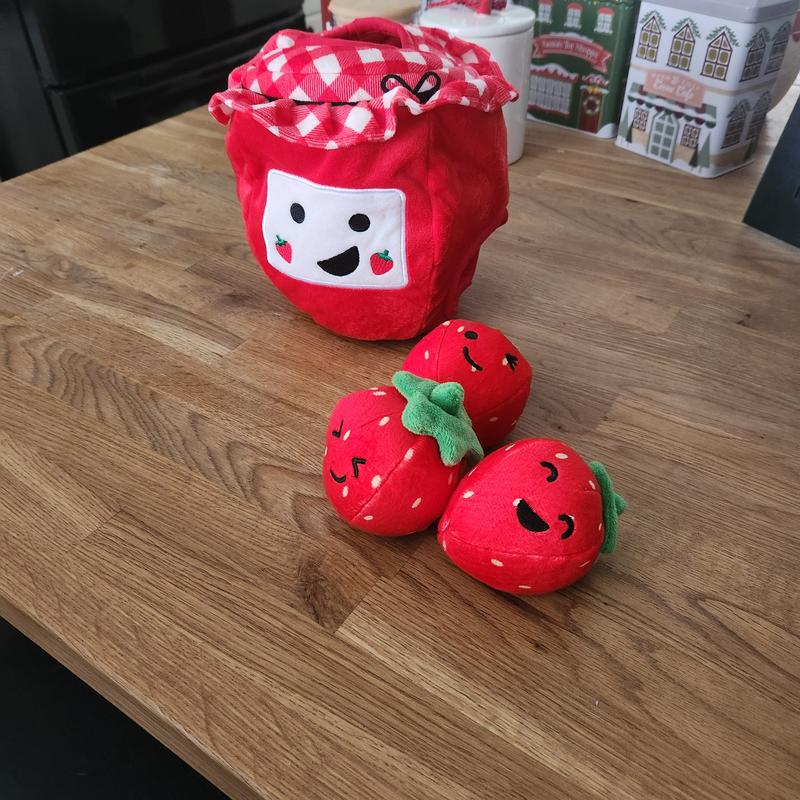Strawberry Jam Hide and Seek
