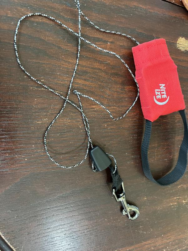 Extended leash that doesn’t retract