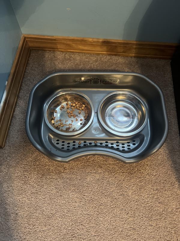 Neater Feeder Deluxe  Mess-Proof Elevated Bowls for Dogs & Cats – Neater  Pets