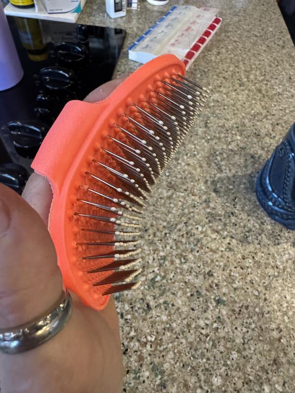 Brush bends very easily