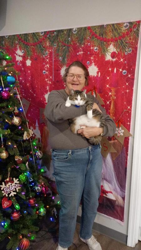 Merry Christmas from Kathy Boyle 😇 and Kitty 😺 Boyle 🎄🎁🎅❄️⛄♥️🙏🎄😇♥️🙏