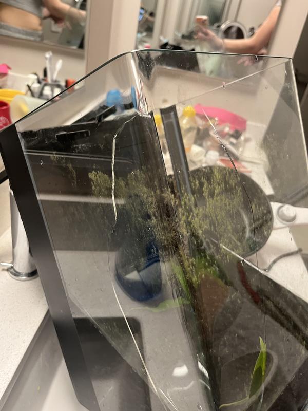 Large crack on two/four sides