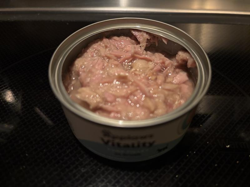 Not swimming in broth and looks appealing.