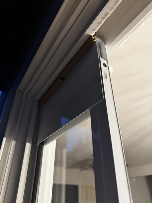 Needs support at top