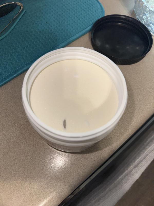 This is the powder. An off white color with minimal smell.