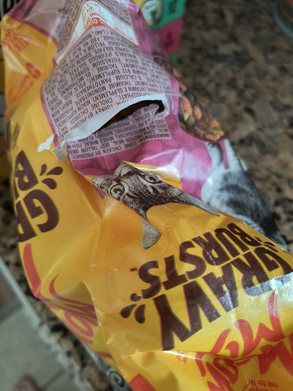 Cat food bag with a slit