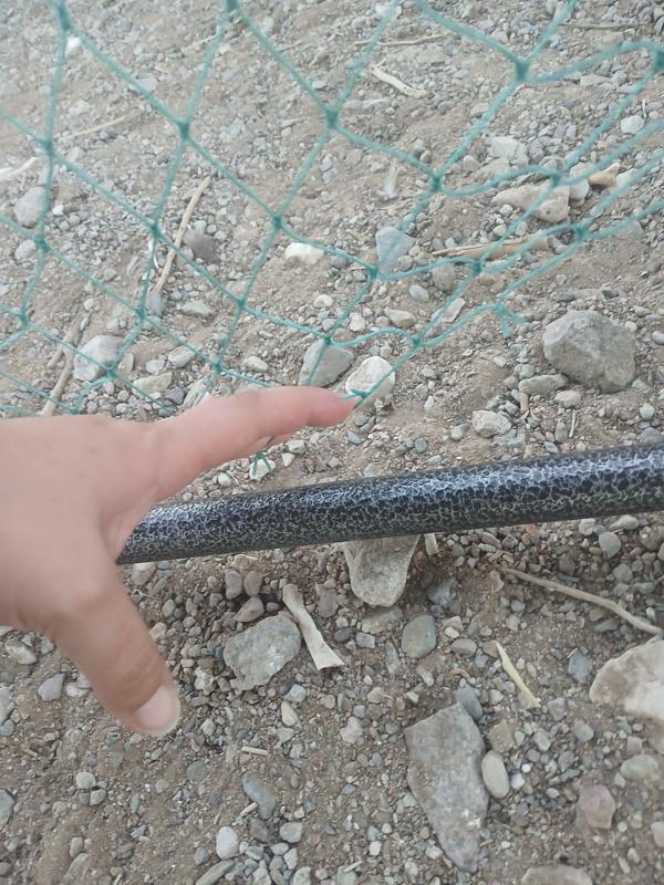 Even stretching as much as possable it wont reach the bottom