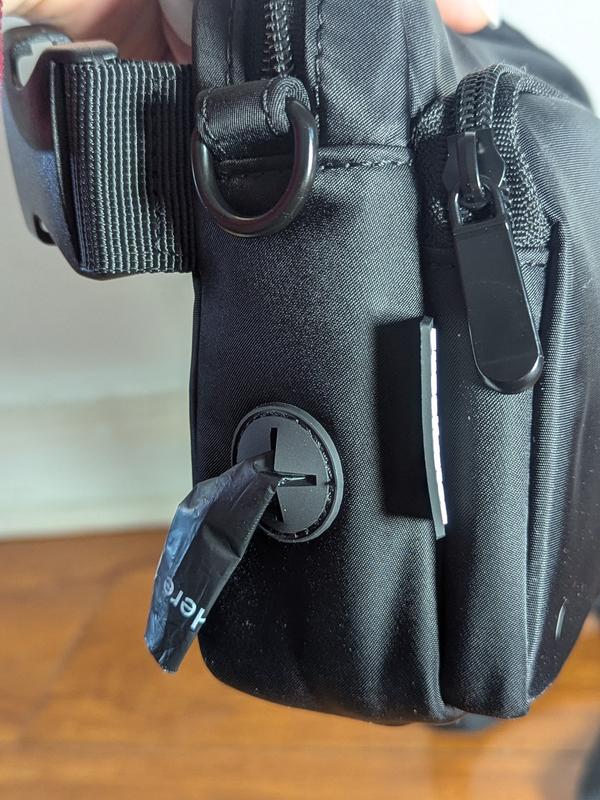 Easy and quick access to dog waste bags