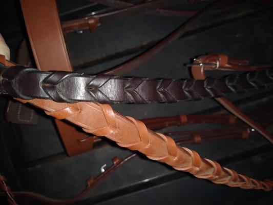 Comparison to another $50 bridle quality.