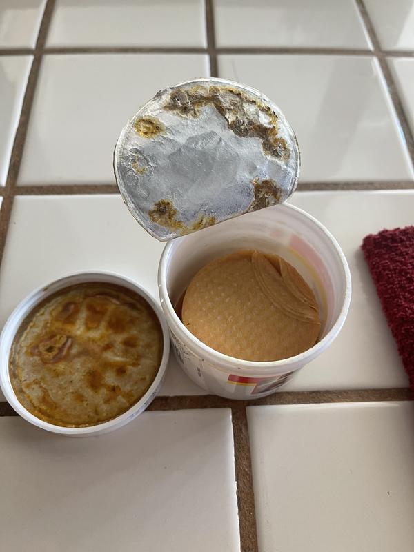 This is what the inside looks like. The pads are pre soaked causing this discoloration