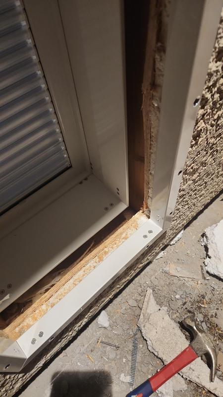 Gap with the tunnel installed