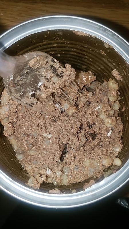 Crumbly dry "wet" food