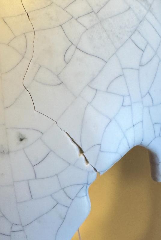 Shipped in a terrible box, no good packaging at all