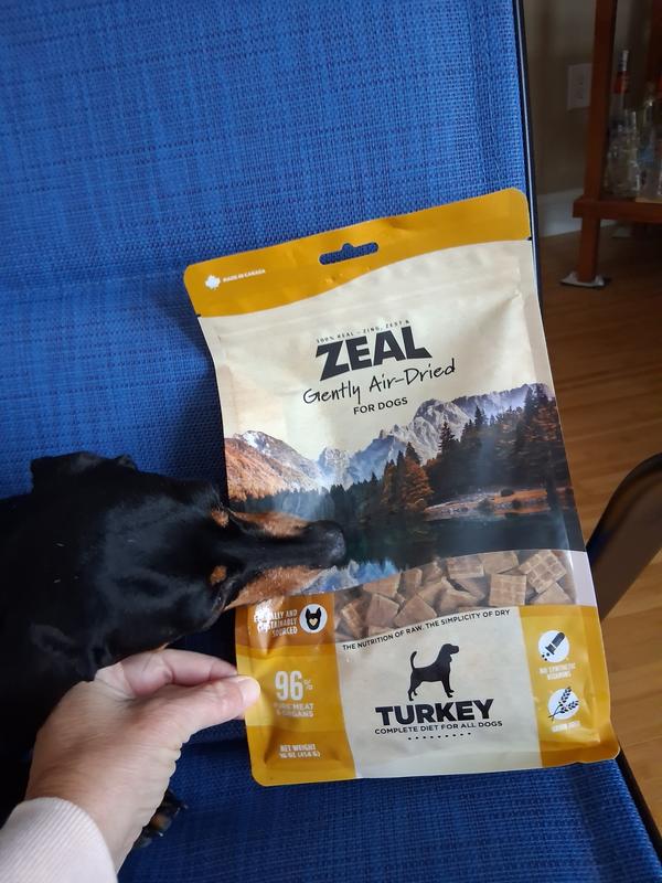 Let me have this food!