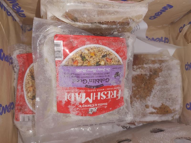 FreshMade Gobblin' Good Gently Cooked Dog Food packaged on dry ice.