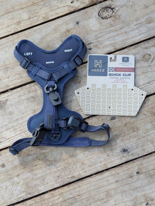 Easy to see how to put the harness on