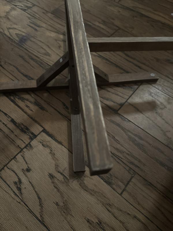 Image with item shows poles for perches and that’s not what it came with.