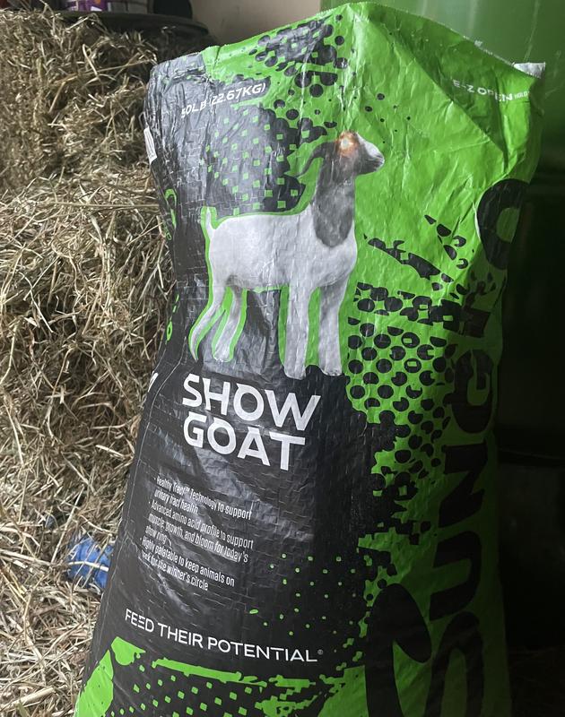 Large bag of pelleted feed!