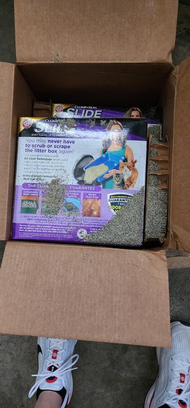 Loose litter that spilled from A&H box.