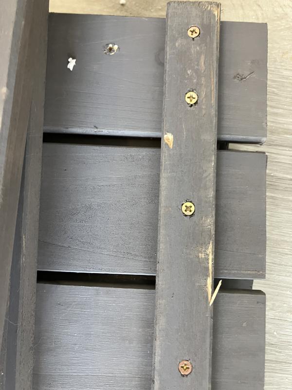 Chipped upon arrival