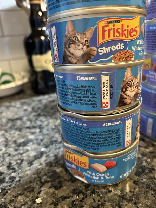 FRISKIES Shreds in Gravy Variety Pack Canned Cat Food 5.5 oz can