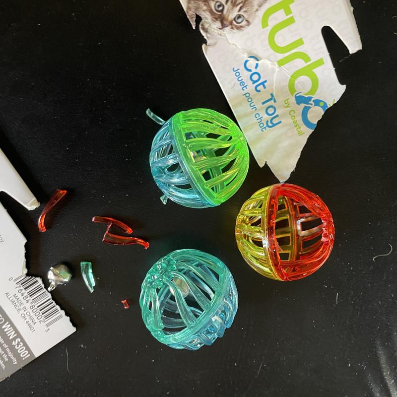 Turbo Lattice Ball Cat Toy