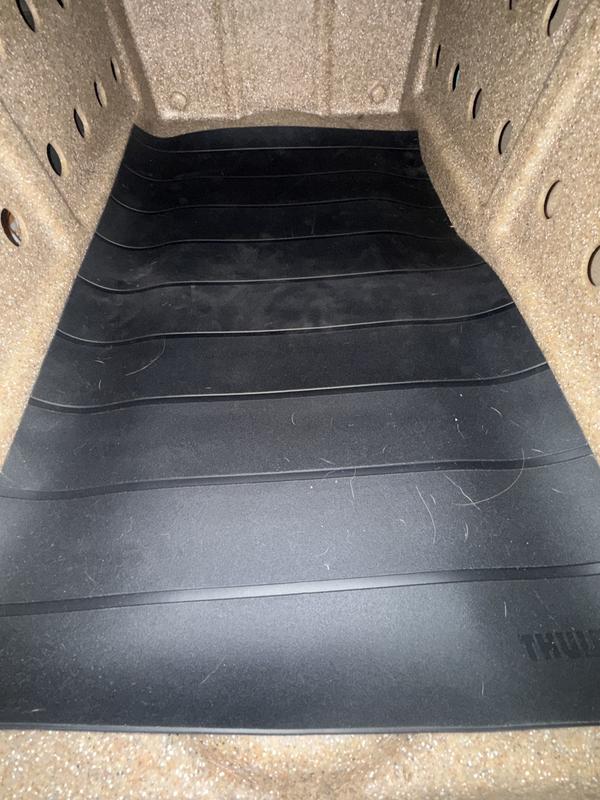 For car rides amazing with older dogs so the don’t slip