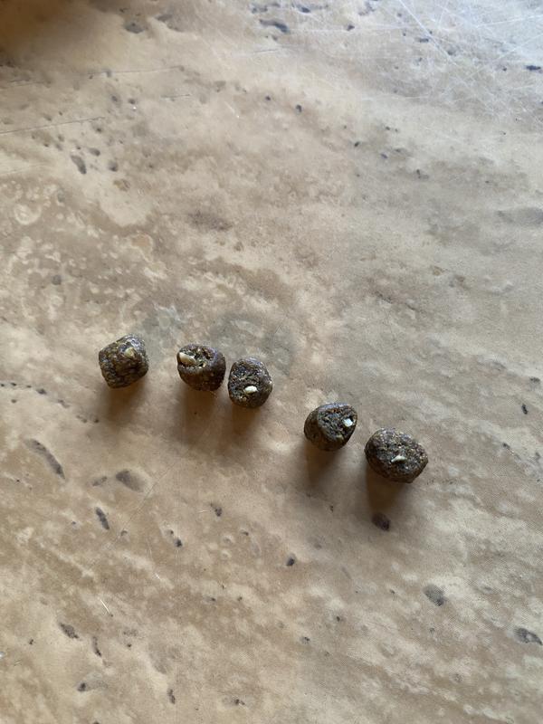 Sharp pieces are white