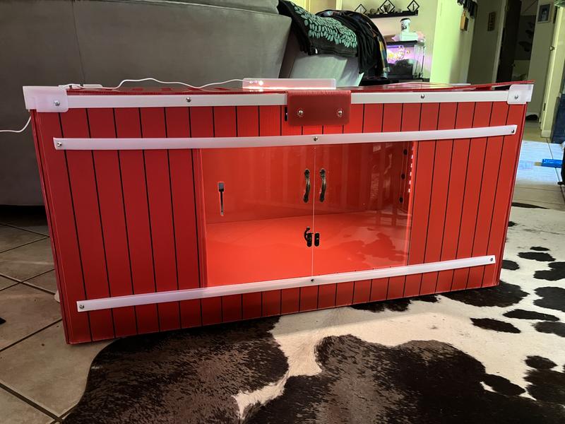 Fully set up with the light. Photos don’t do the spaciousness justice!