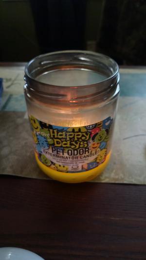 Happy days pet odor candle hotsell