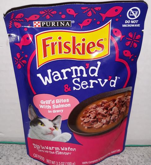 Friskies Warm d Serv d Grill d Salmon in Gravy Wet Cat Food 3.5 oz pouch case of 24