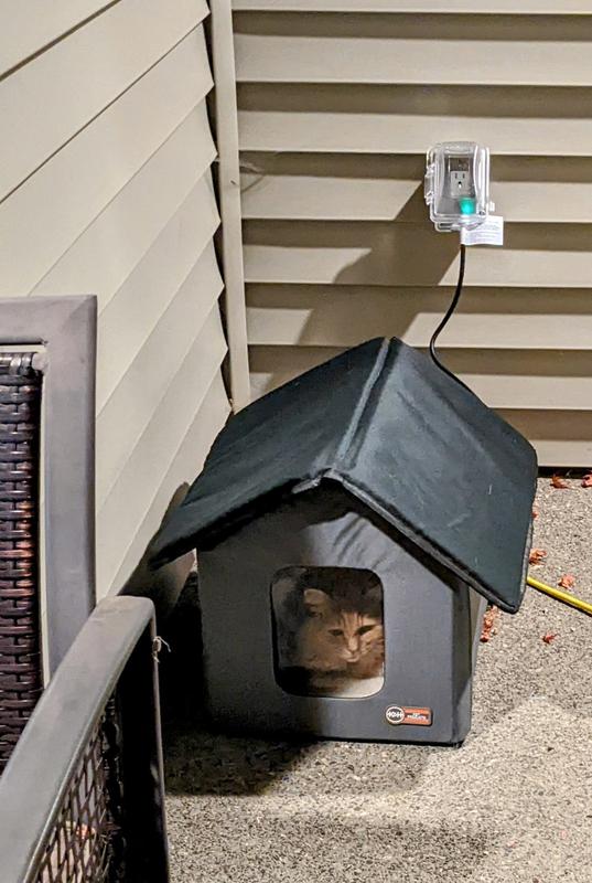 Heated Insulated Cat House