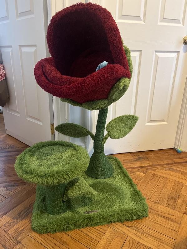 HAPPY & POLLY 41.7-in Mystic Carnivorous Flower-Inspired Fleece