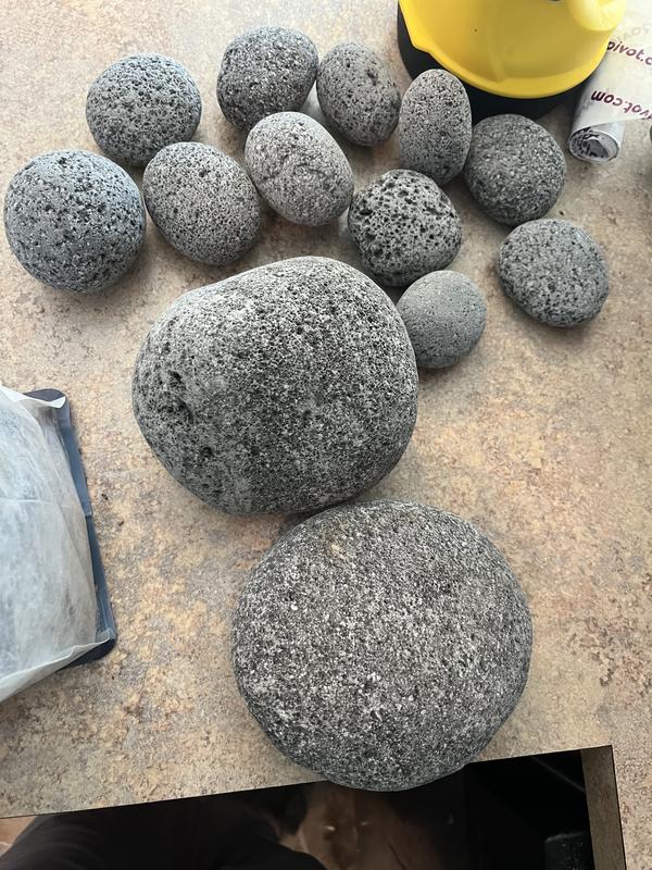 Two large and multiple medium.