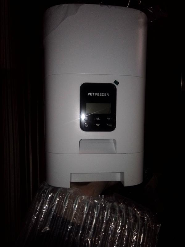 PETDIARY Automatic Dog & Cat Feeder, White, Medium