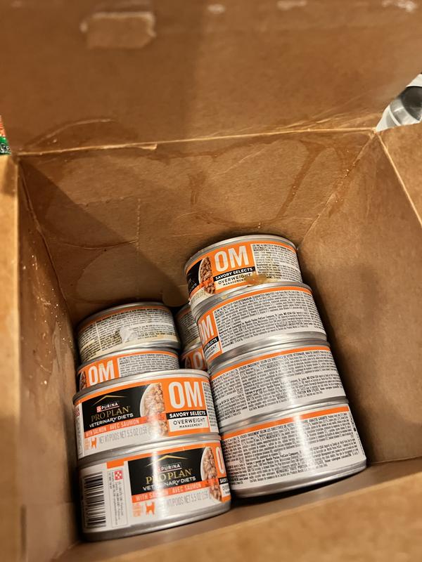 Box covered in wet food