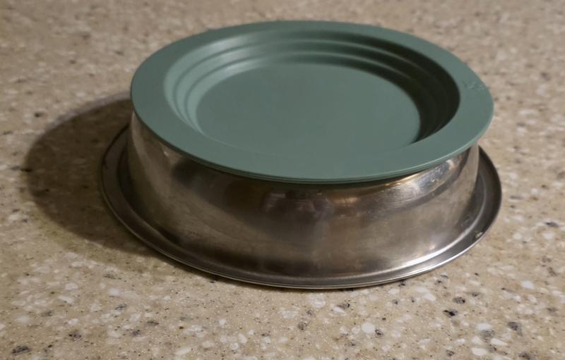 Sits perfectly in metal bowl.