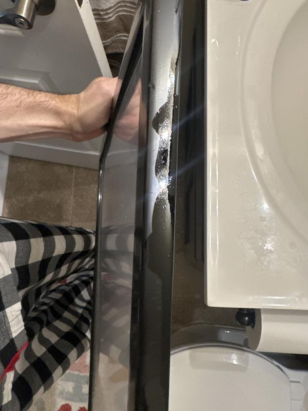 Wet oil on picture frame