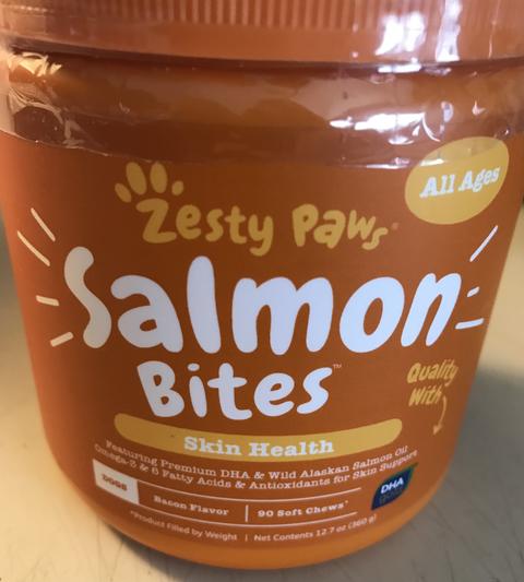 Zesty paws salmon outlet bites