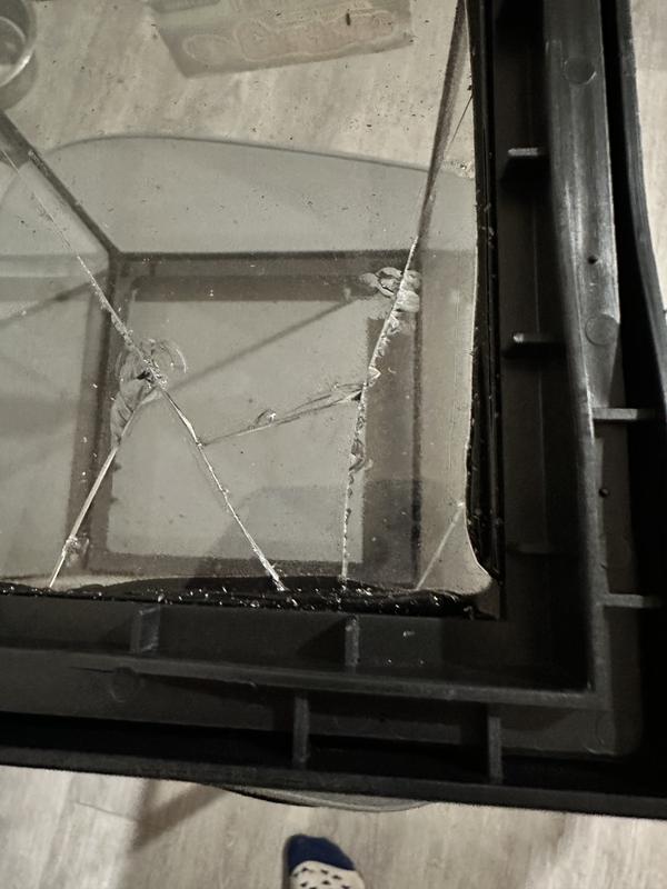 Shattered bottom glass