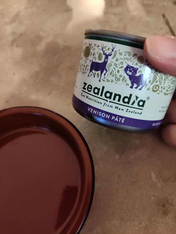 Nice, handy cans with a simple design