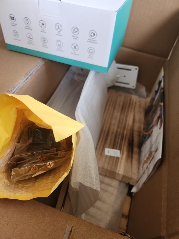 Disappointed with bird feeder