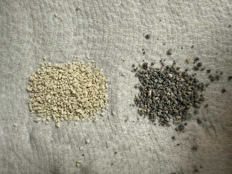 Comparison of crush size between mainstream brand (gray) and Michu (cream)