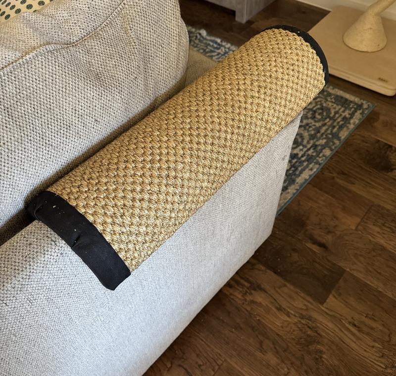 Fits perfect because of the weightiness of it. Well made! Could fit a much thicker area too. :)