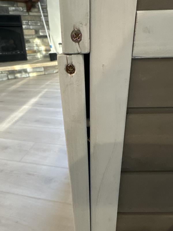 Uneven holes for boards to close