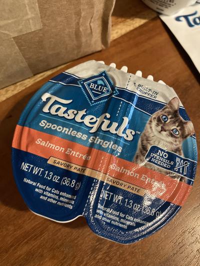 Blue Buffalo Tastefuls Spoonless Singles Salmon Entrée Pate Adult Cat Food, 2.6-oz cup, case of 24