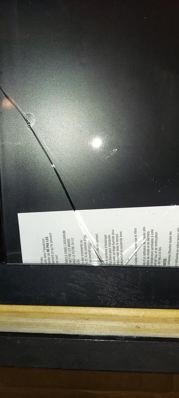 Finally had a chance to set up this aquarium just to find it was broken...major disappointment!